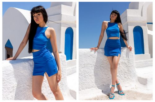 Kobaltowe ubrania damskie w stylizacji na lato