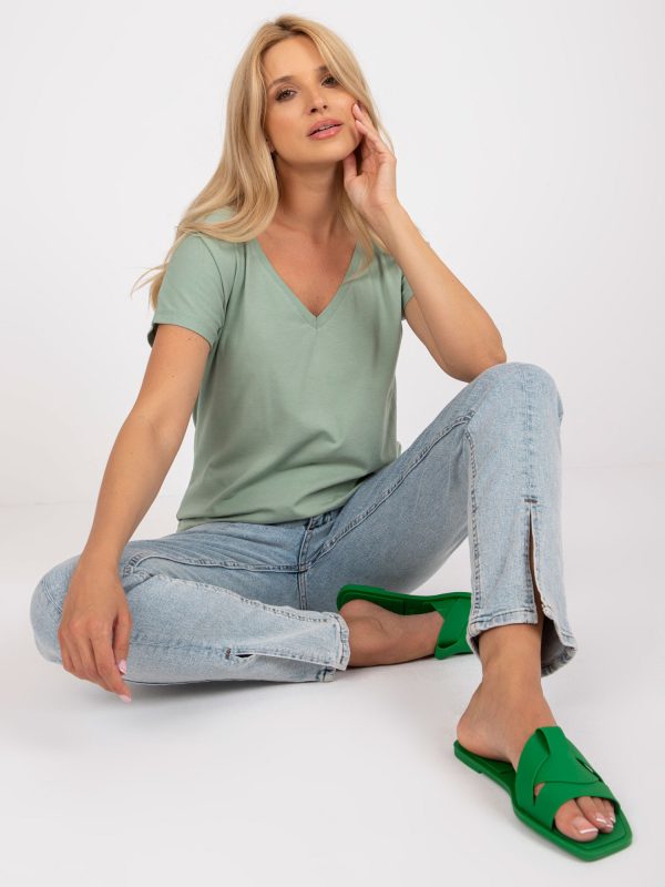 Pistacjowy t-shirt basic z dekoltem V Emory
