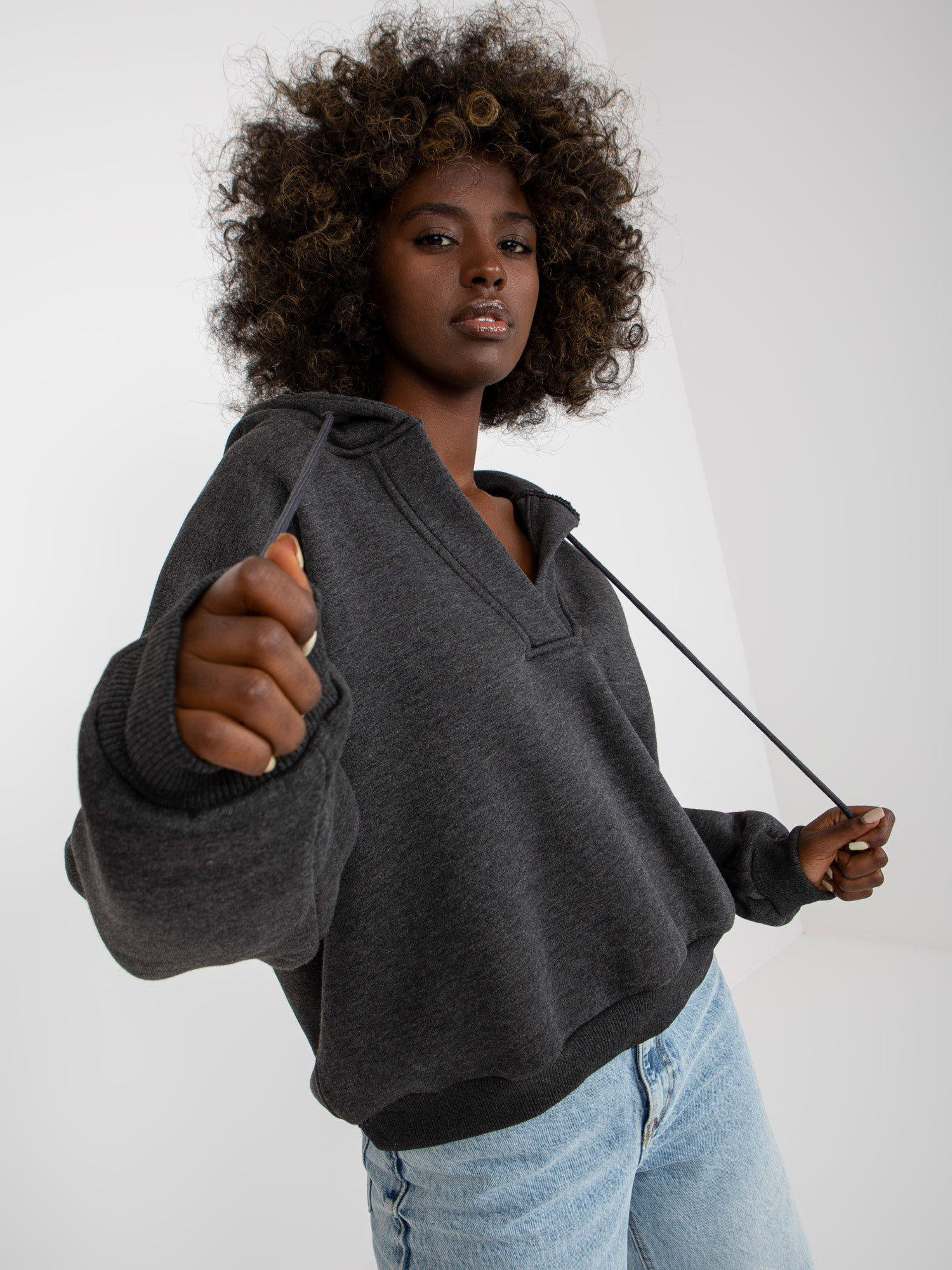 Ciemnoszara dresowa bluza basic z kapturem Ciemnoszara dresowa bluza basic z kapturem