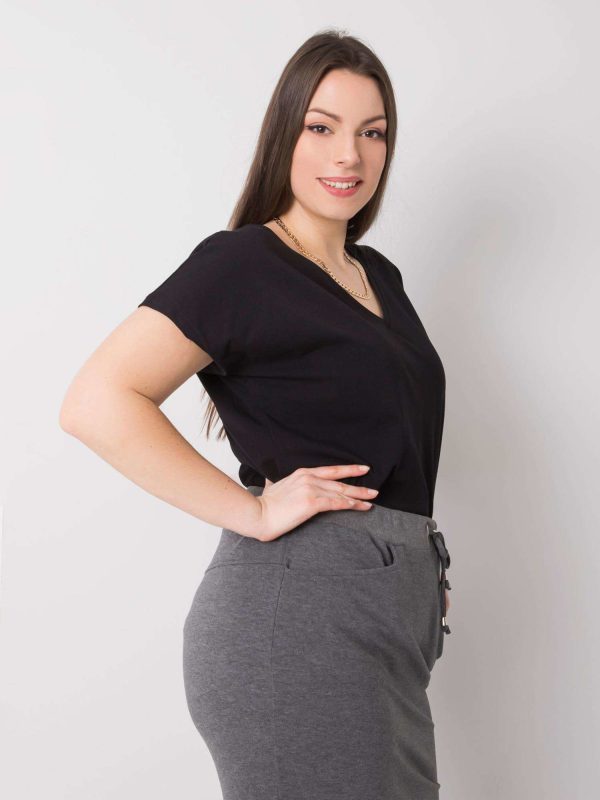 Czarny t-shirt w serek plus size Cassie